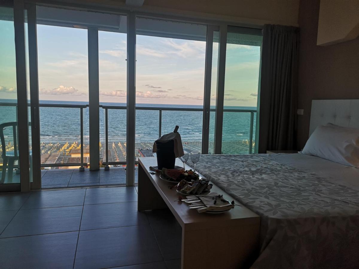 Hotel Adria Milano Marittima Dış mekan fotoğraf
