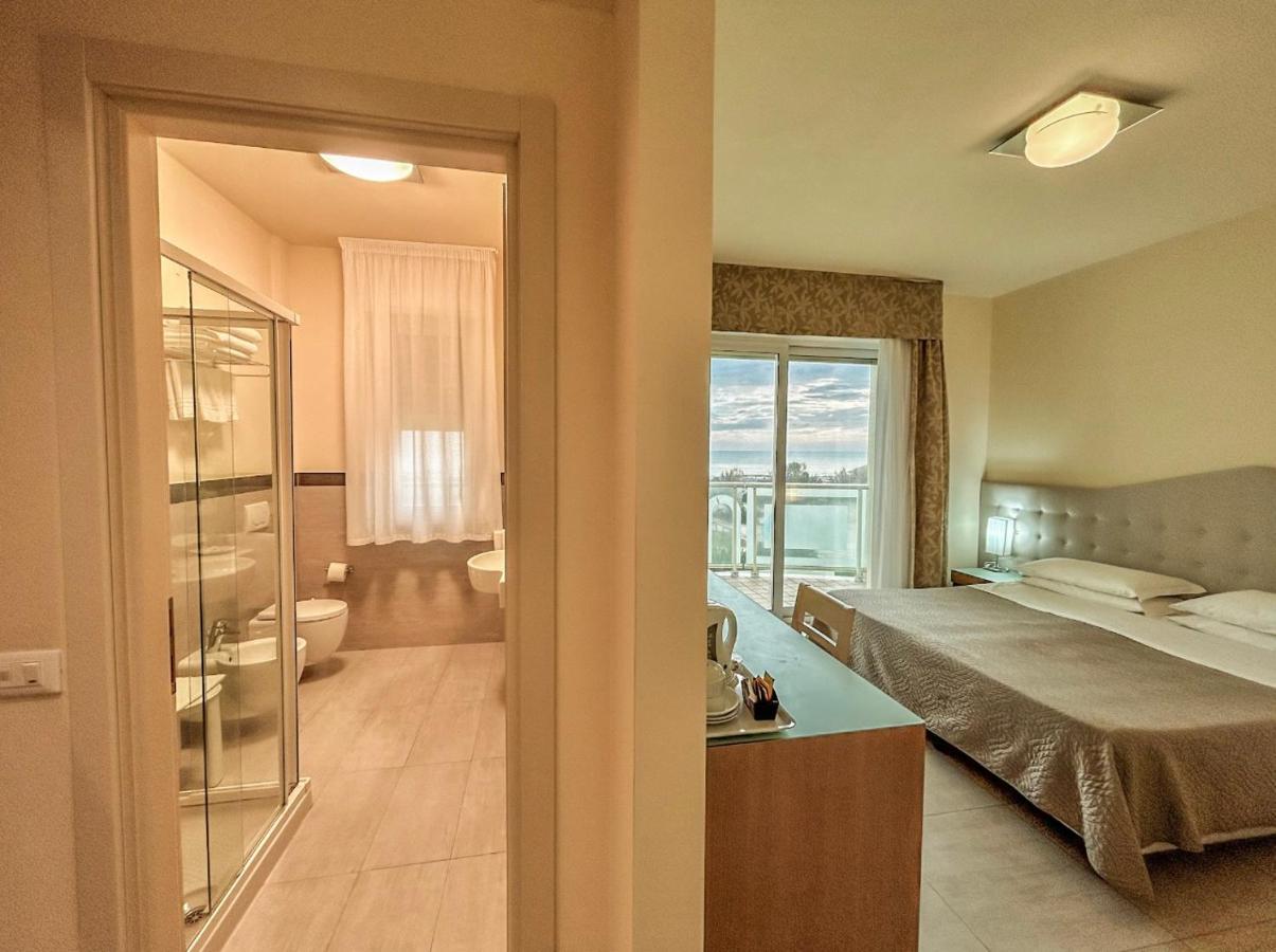Hotel Adria Milano Marittima Dış mekan fotoğraf
