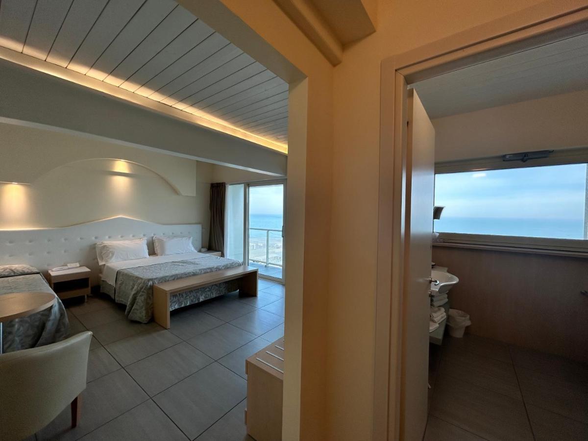 Hotel Adria Milano Marittima Dış mekan fotoğraf