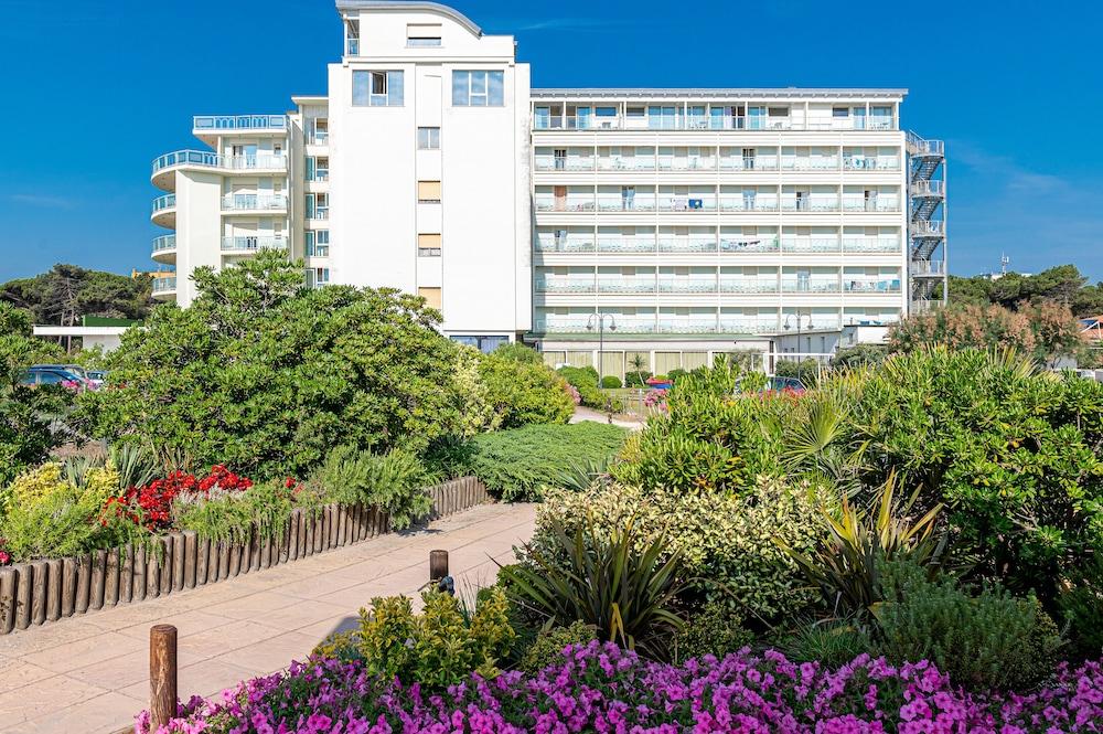Hotel Adria Milano Marittima Dış mekan fotoğraf