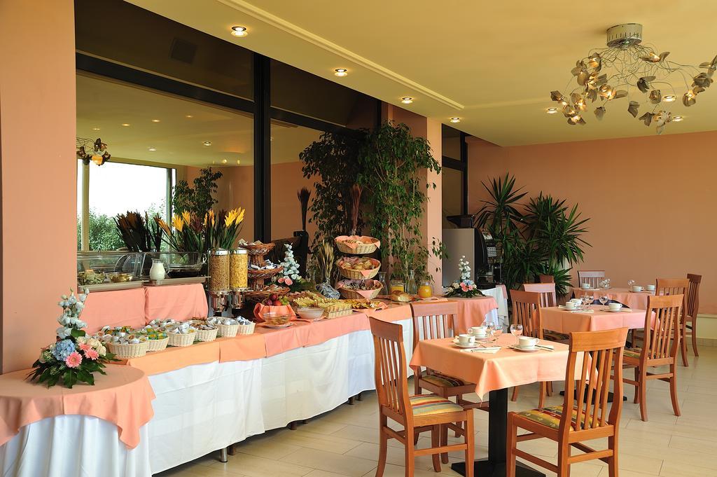 Hotel Adria Milano Marittima Dış mekan fotoğraf